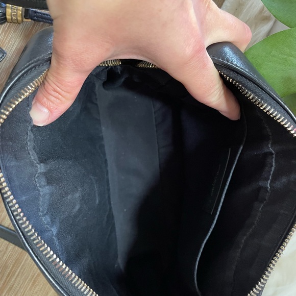 Saint Laurent Lou medium camera bag - Picture 2 of 8